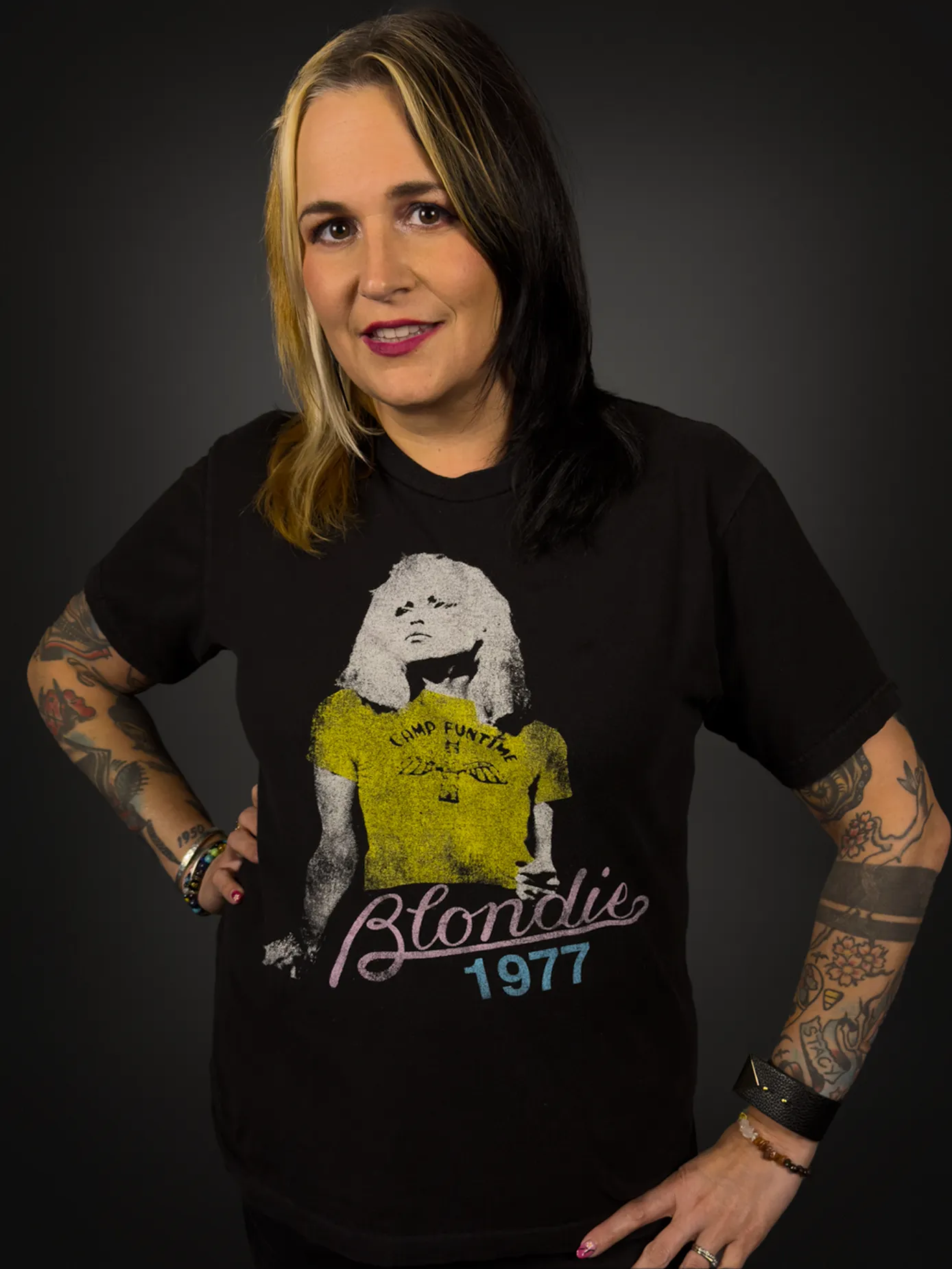 Blondie "1977" OFFICIAL Licensed T-Shirt