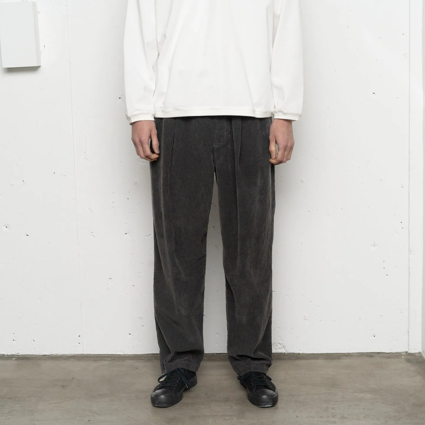 Garment Dye Corduroy Pants | Brown Charcoal