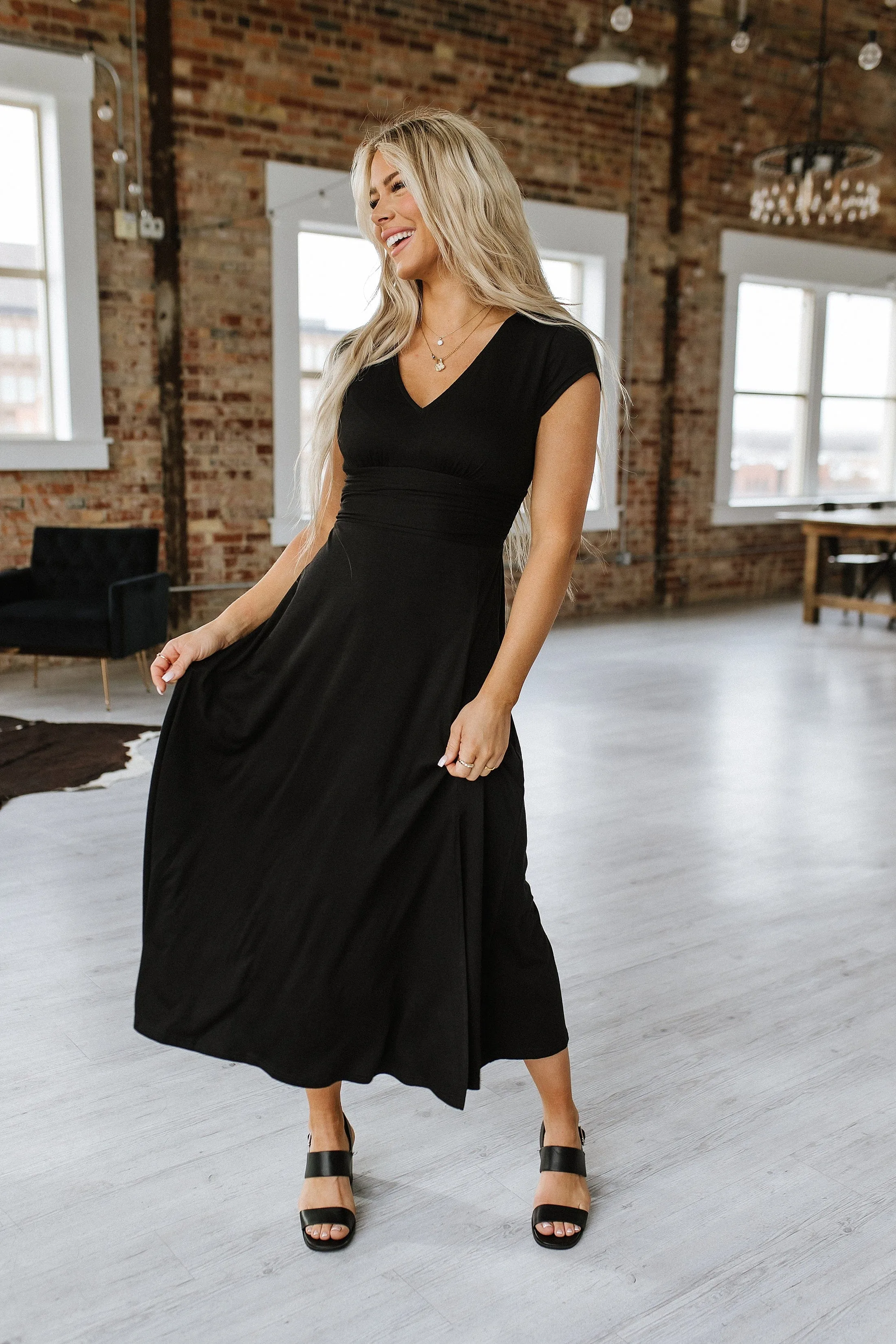 Walter V-Neck Maxi Dress | S-XL